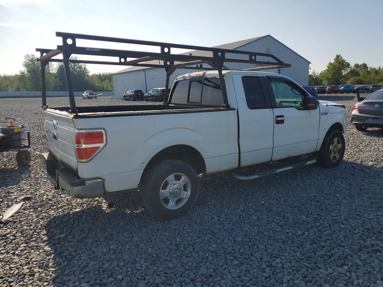 2011 Ford F150 Super Cab White vin: 1FTEX1CM9BFA74720
