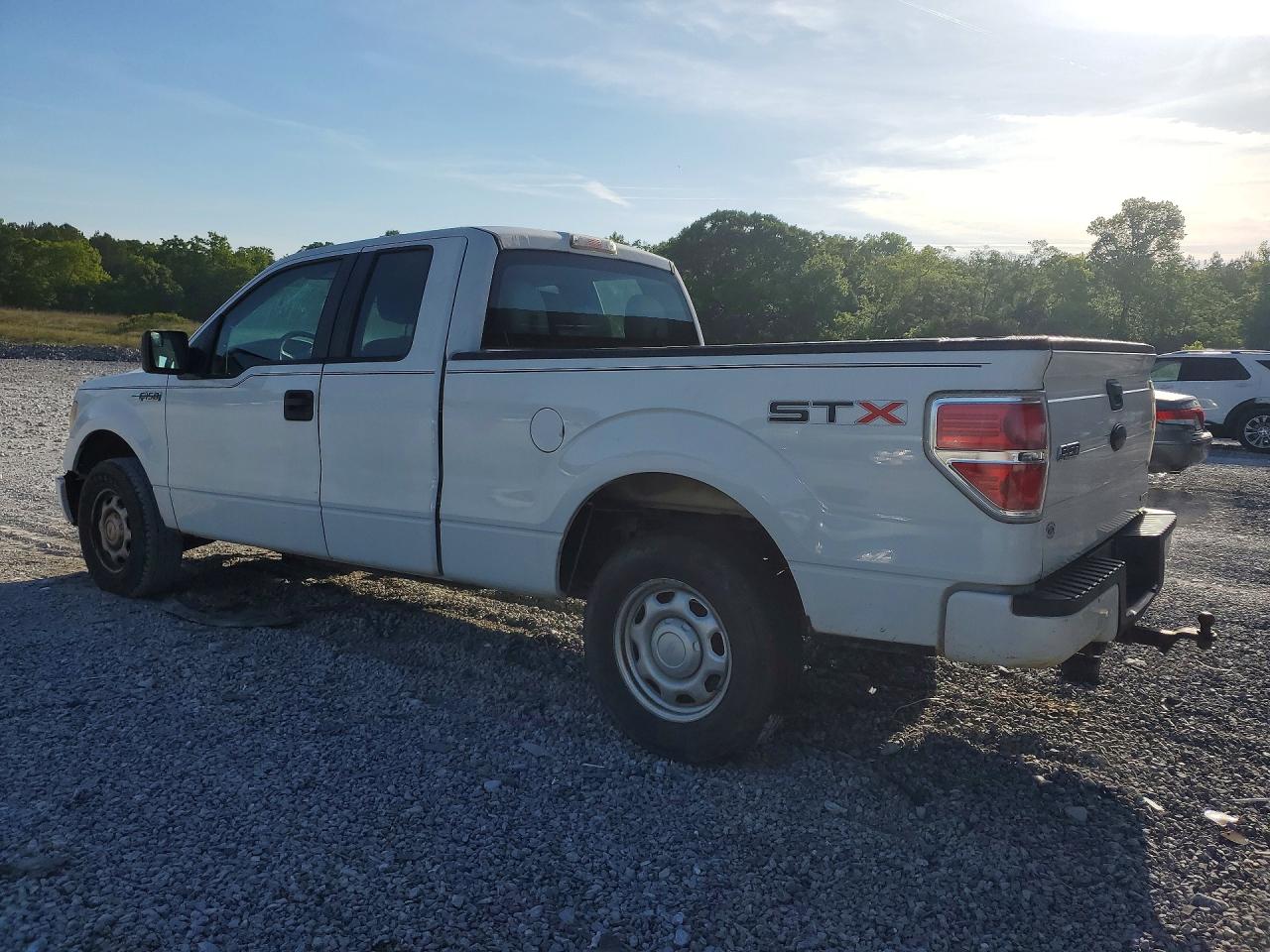 2011 Ford F150 Super Cab White vin: 1FTEX1CM9BFB29957