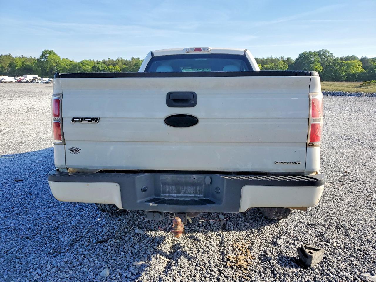 2011 Ford F150 Super Cab White vin: 1FTEX1CM9BFB29957