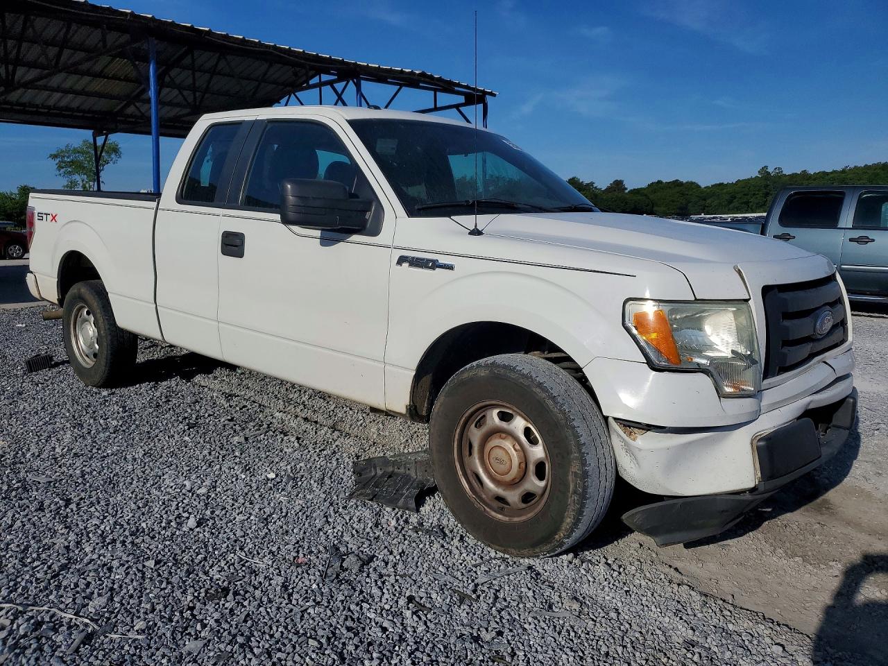 2011 Ford F150 Super Cab White vin: 1FTEX1CM9BFB29957