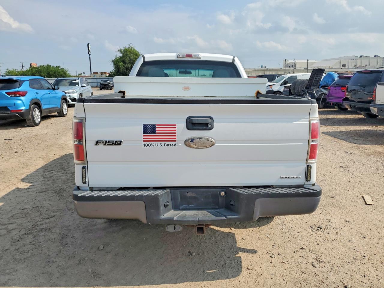 2011 Ford F150 Super Cab White vin: 1FTEX1CM9BFC21781