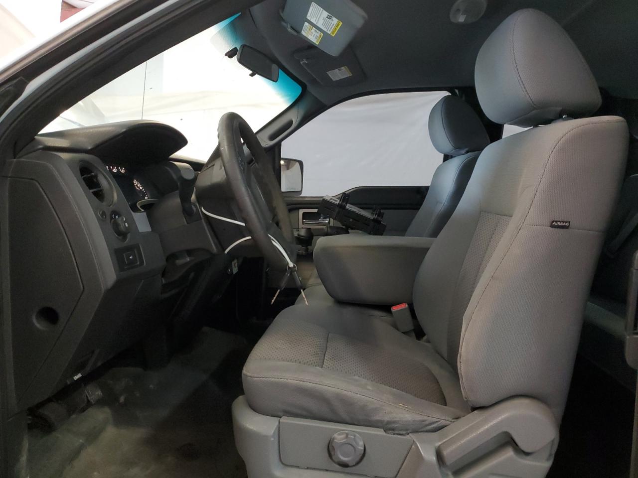 2011 Ford F150 Super Cab White vin: 1FTEX1CM9BFC21781 Damage: Left Front Seat Cushion, Torn, 1 To 2 Inches
