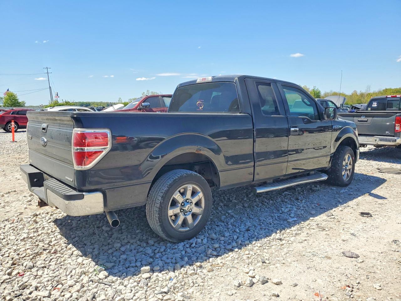 2013 Ford F150 Super Cab Black vin: 1FTEX1CM9DFB18864