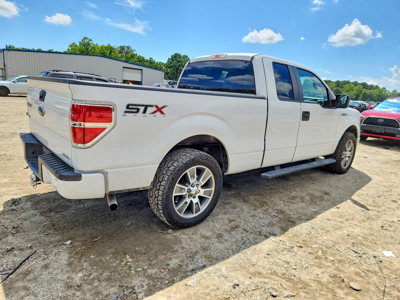 2014 Ford F150 Super Cab White vin: 1FTEX1CM9EFB67676