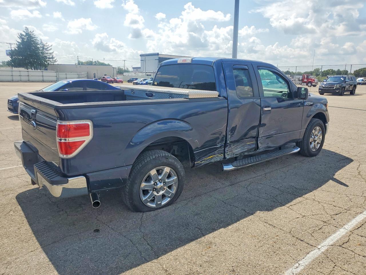 2014 Ford F150 Super Cab Blue vin: 1FTEX1CM9EFB75437