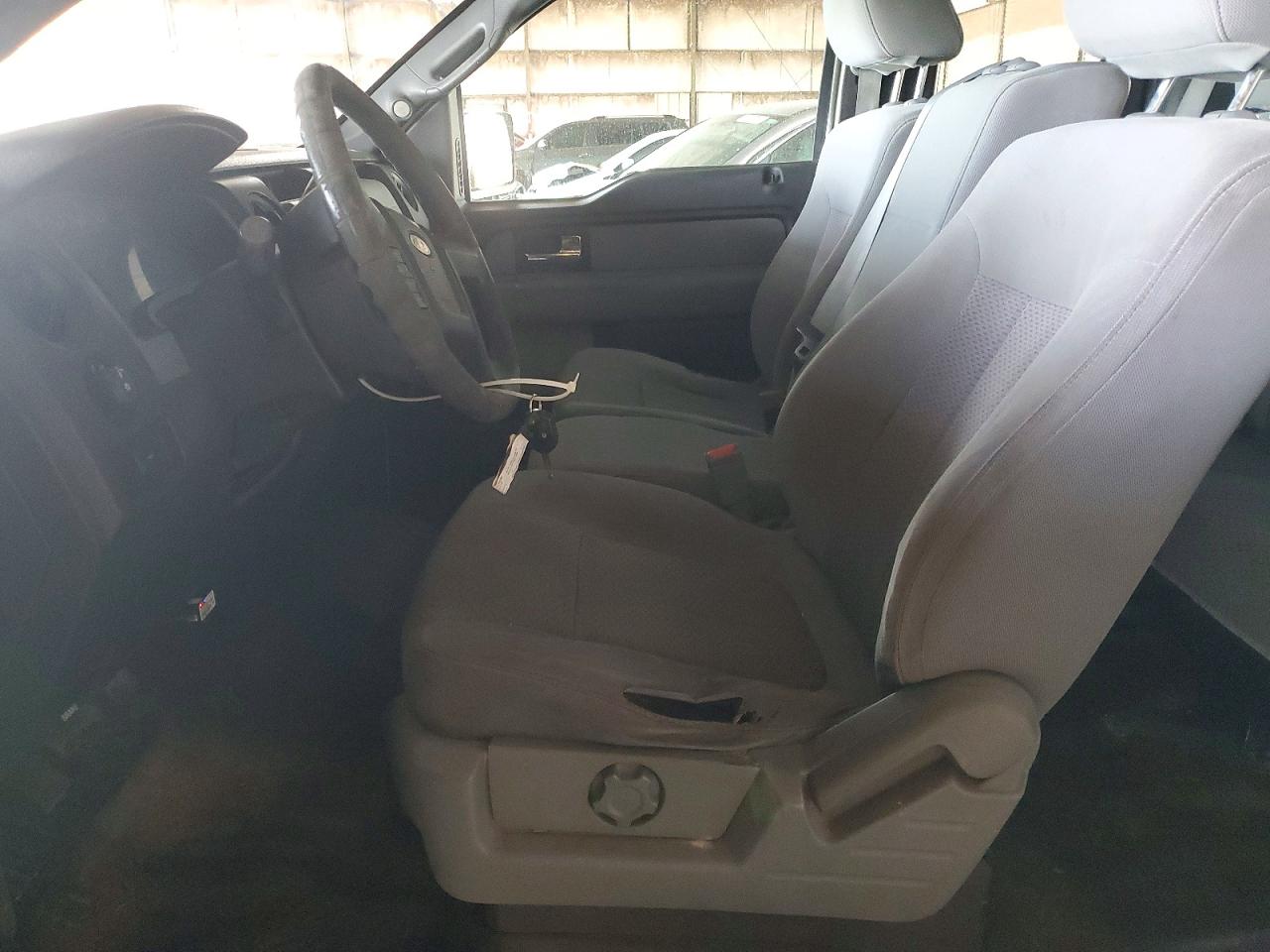 2014 Ford F150 Super Cab White vin: 1FTEX1CM9EFC01681