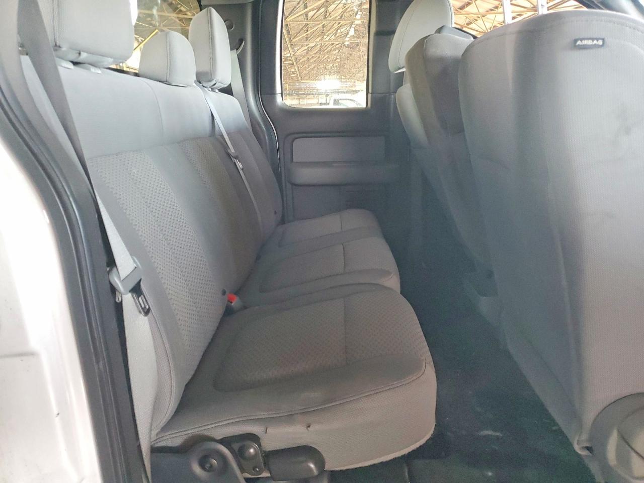 2014 Ford F150 Super Cab White vin: 1FTEX1CM9EFC01681