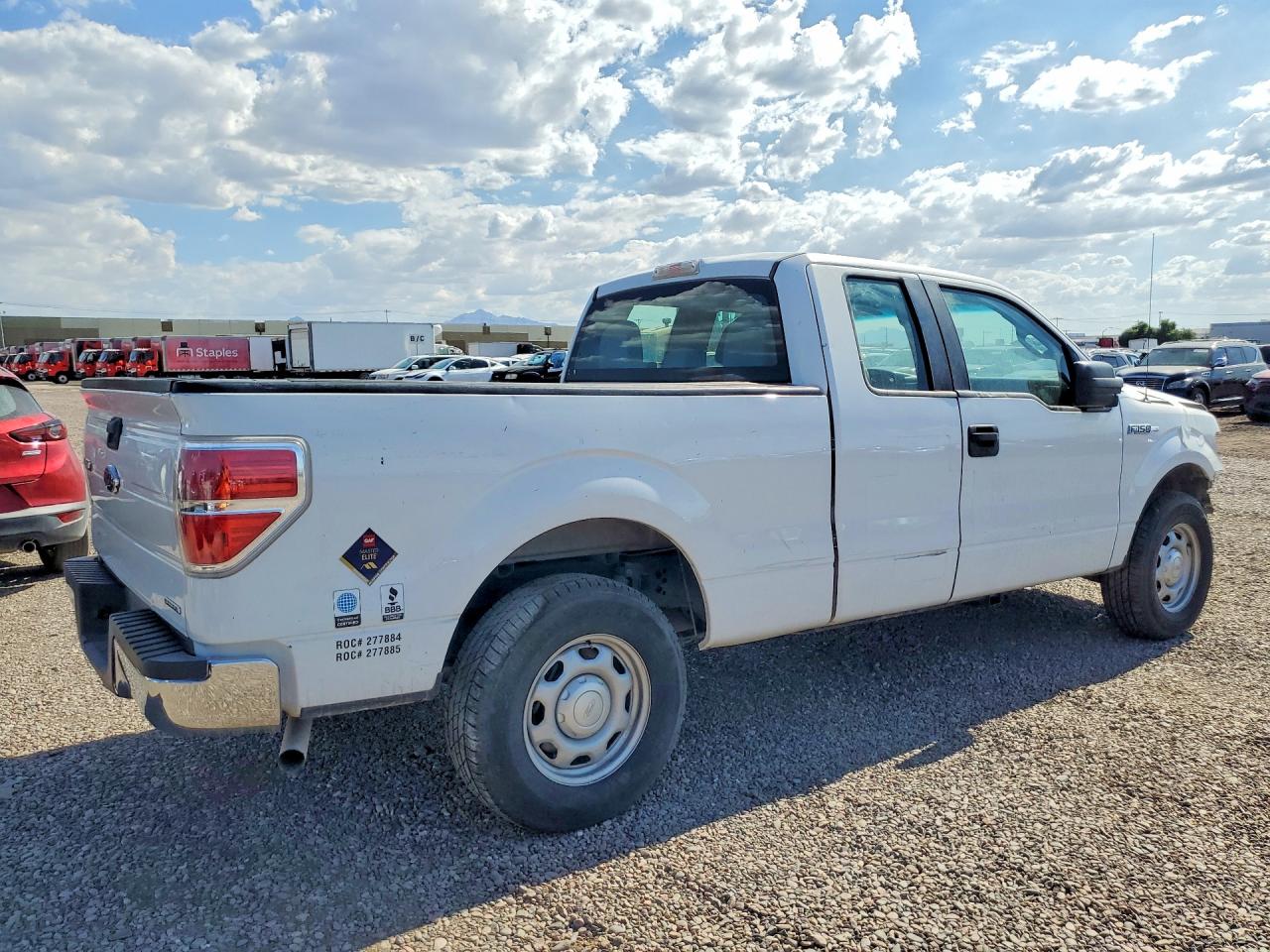 2014 Ford F150 Super Cab White vin: 1FTEX1CM9EFC01681