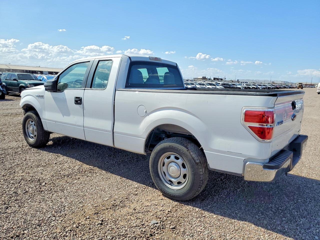 2014 Ford F150 Super Cab White vin: 1FTEX1CM9EFC01681