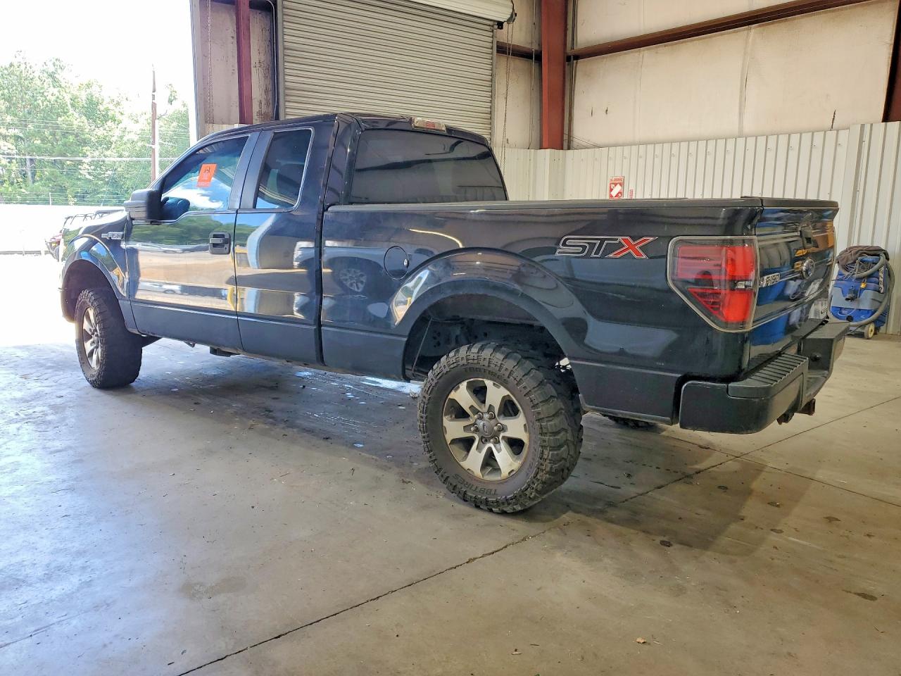 2014 Ford F150 Super Cab Black vin: 1FTEX1CM9EFC68927
