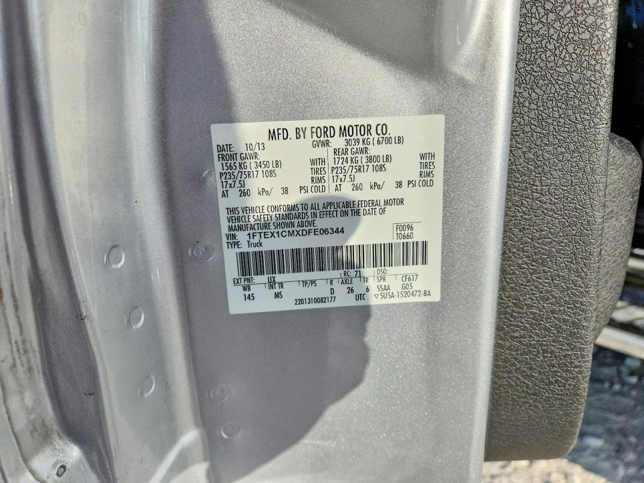 2013 Ford F150 Super Cab Silver vin: 1FTEX1CMXDFE06344