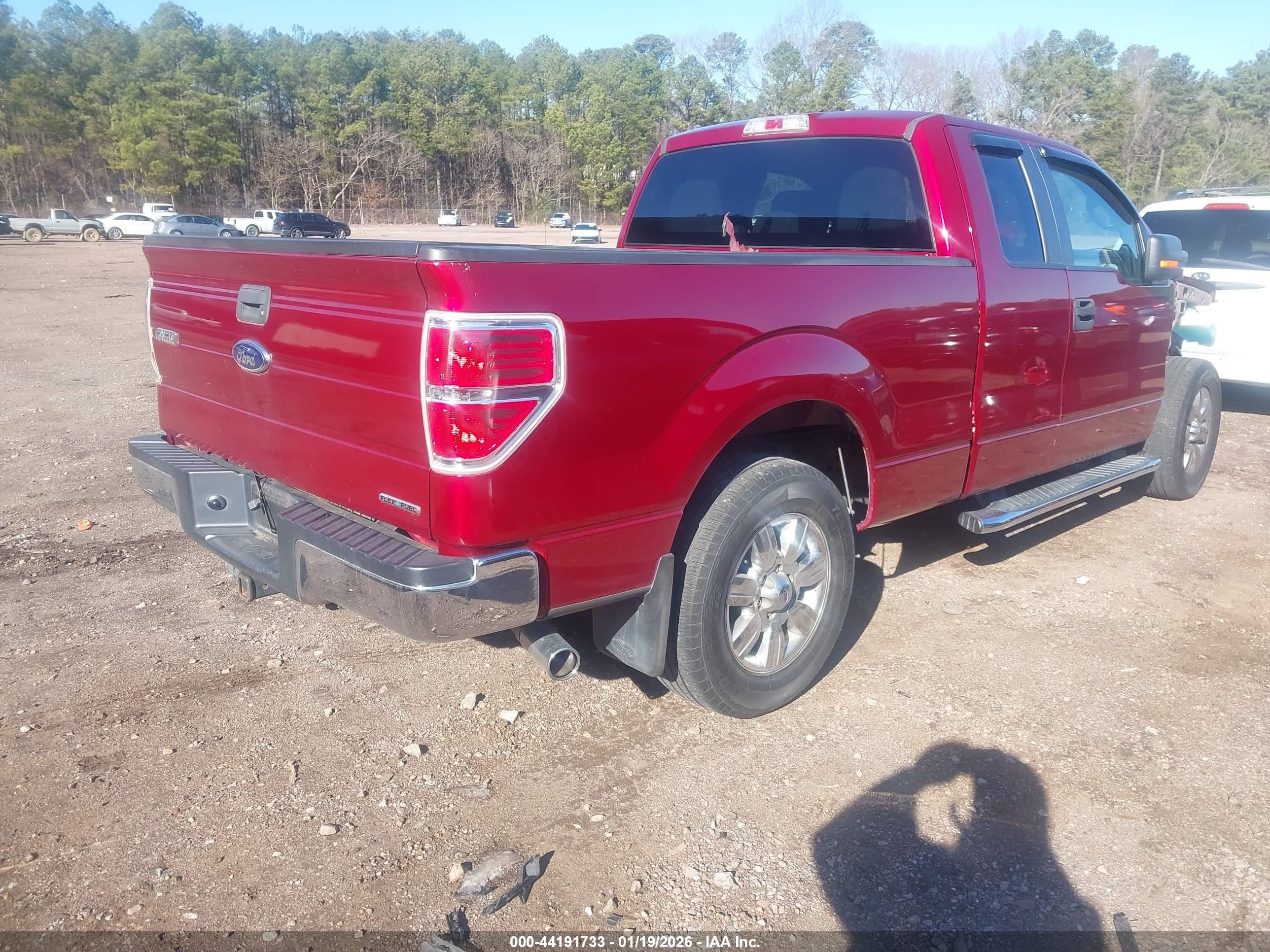 2014 Ford F-150 Xlt Red vin: 1FTEX1CMXEFA26339