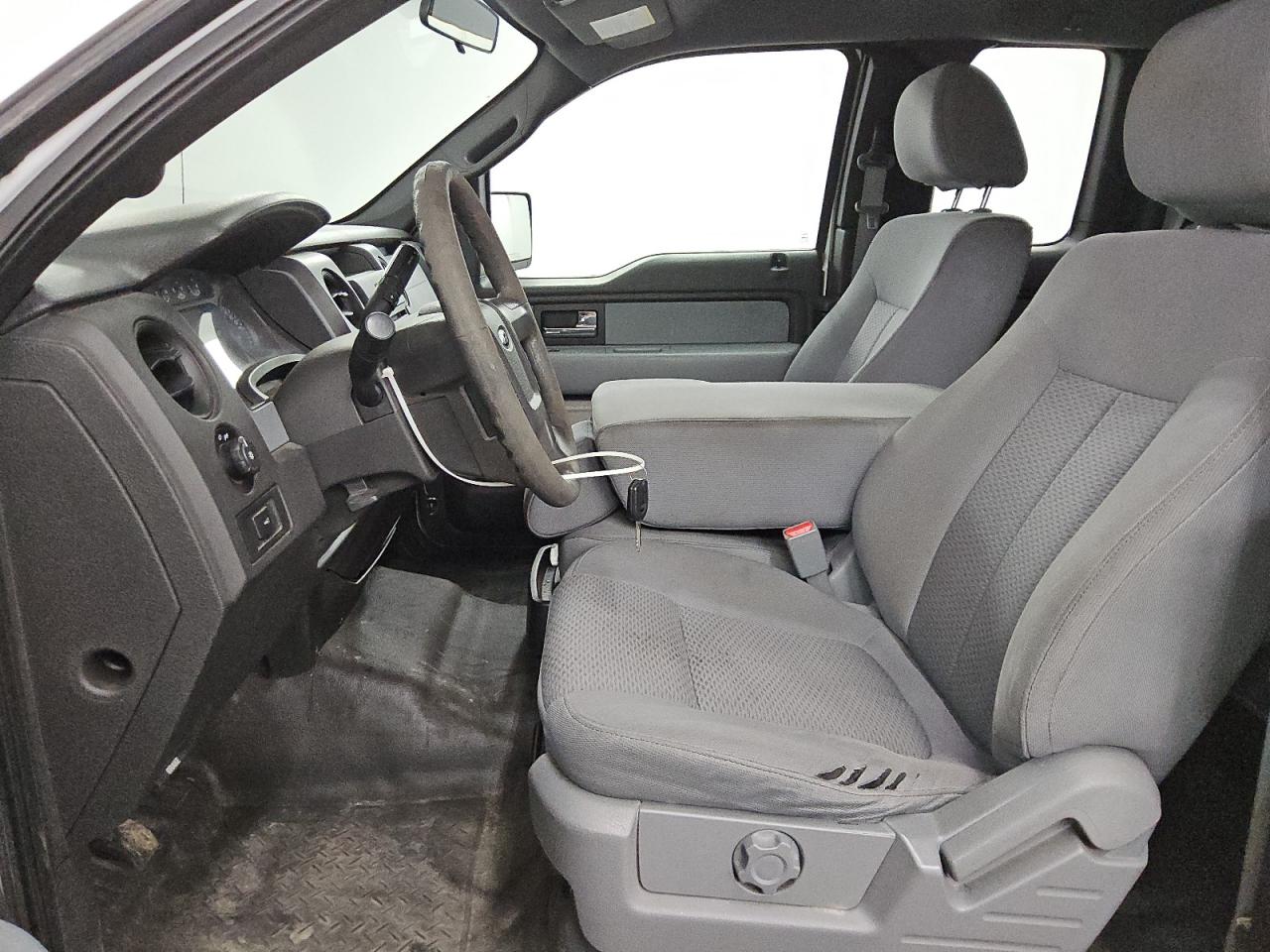 2014 Ford F150 Super Cab White vin: 1FTEX1CMXEKE61448 Damage: Steering Wheel, Worn, Replacement Required