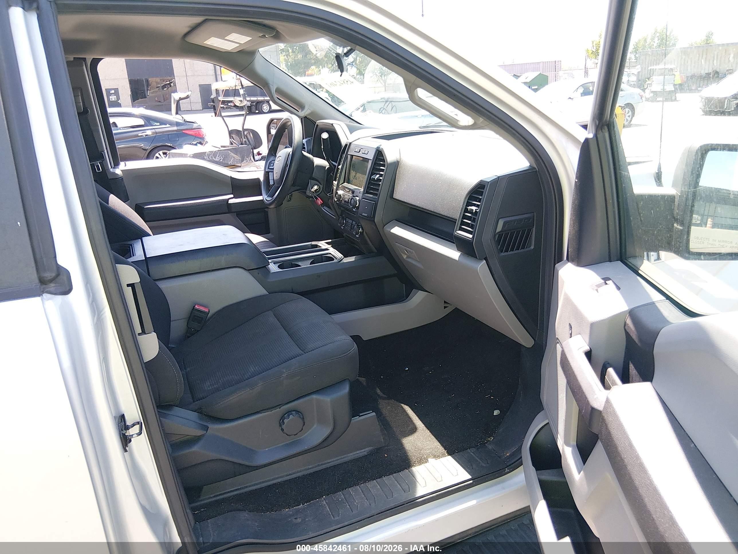2018 Ford F-150 Xl Silver vin: 1FTEX1CP0JKC42468