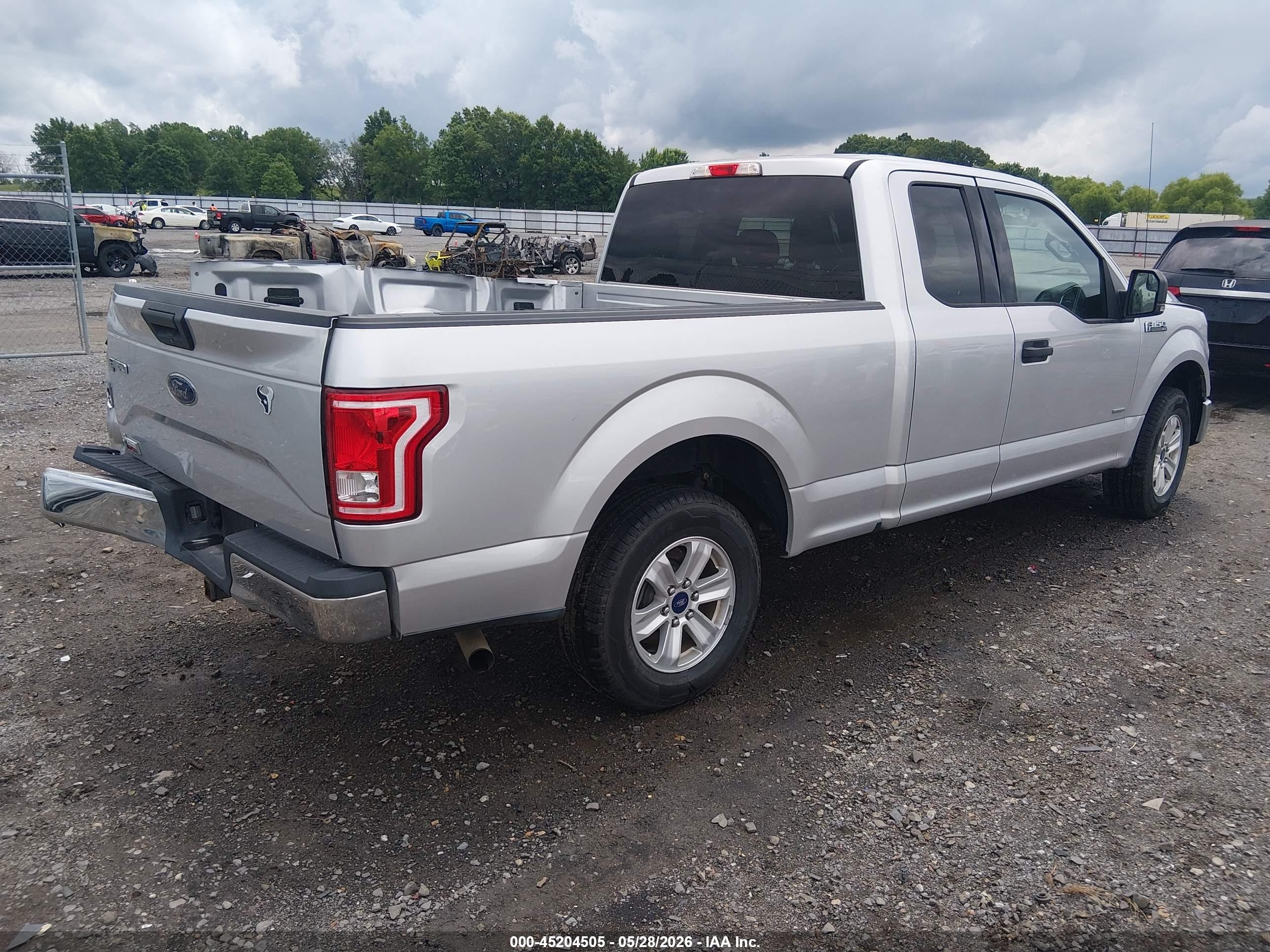 2015 Ford F-150 Xlt Silver vin: 1FTEX1CP4FFA15610