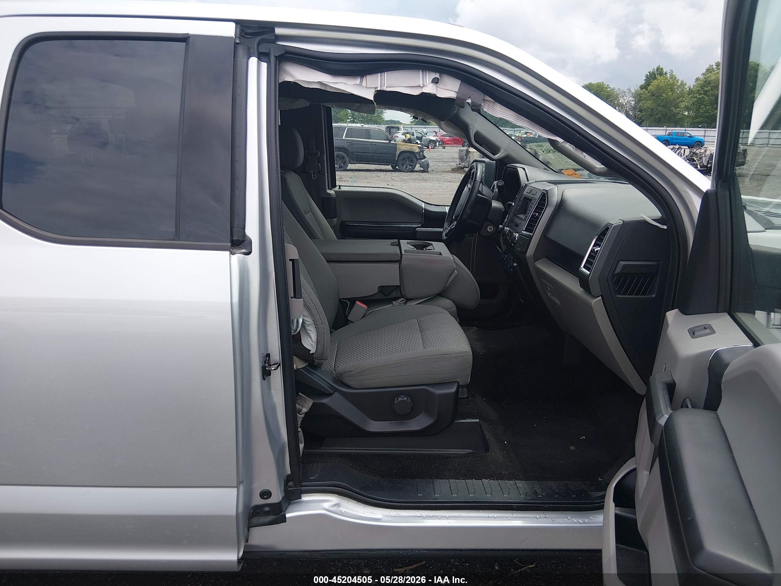 2015 Ford F-150 Xlt Silver vin: 1FTEX1CP4FFA15610