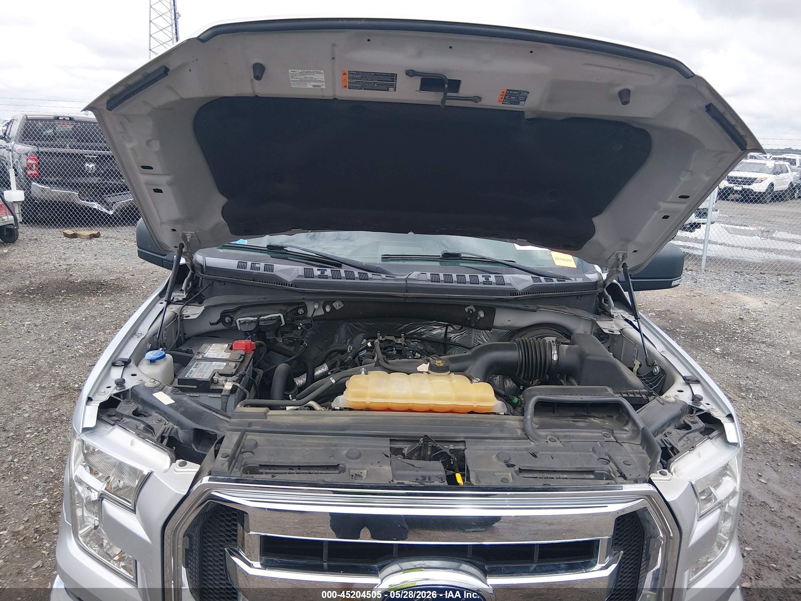 2015 Ford F-150 Xlt Silver vin: 1FTEX1CP4FFA15610