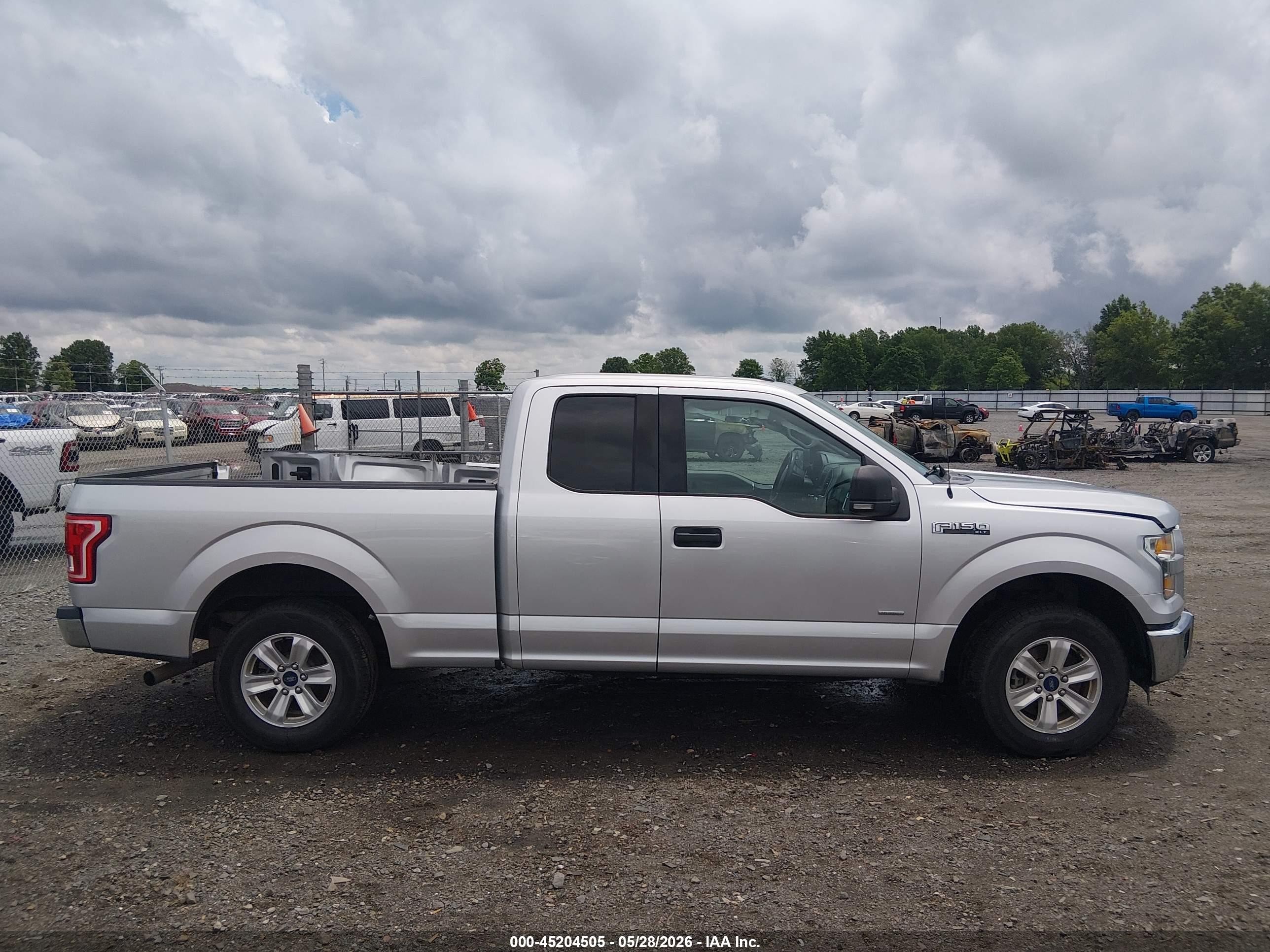2015 Ford F-150 Xlt Silver vin: 1FTEX1CP4FFA15610