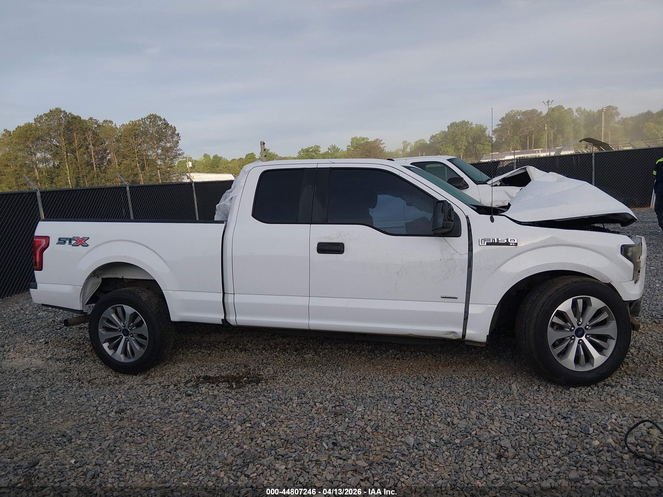 2017 Ford F-150 Xl White vin: 1FTEX1CP4HKC74253