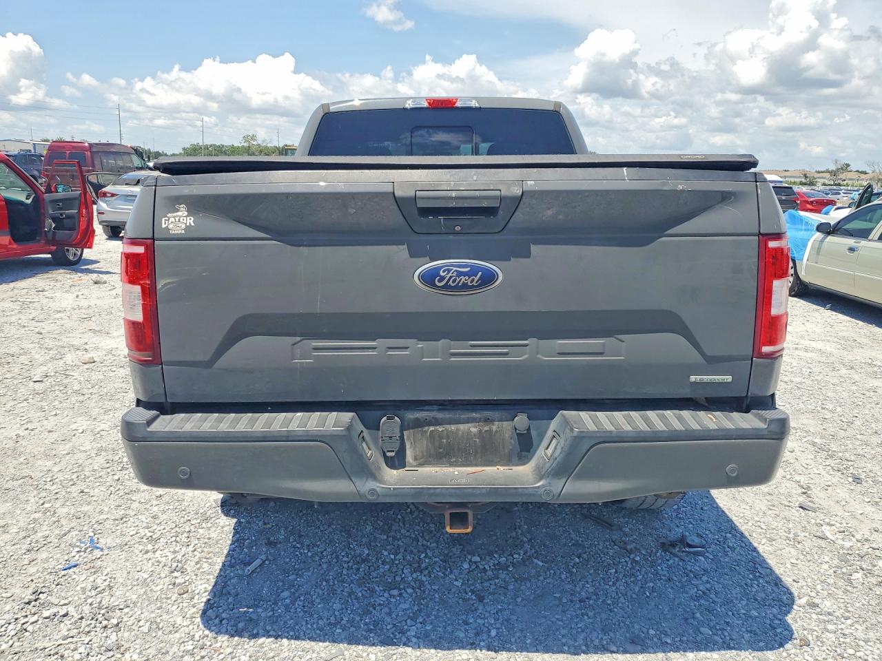 2018 Ford F150 Super Cab Gray vin: 1FTEX1CP4JFB22536