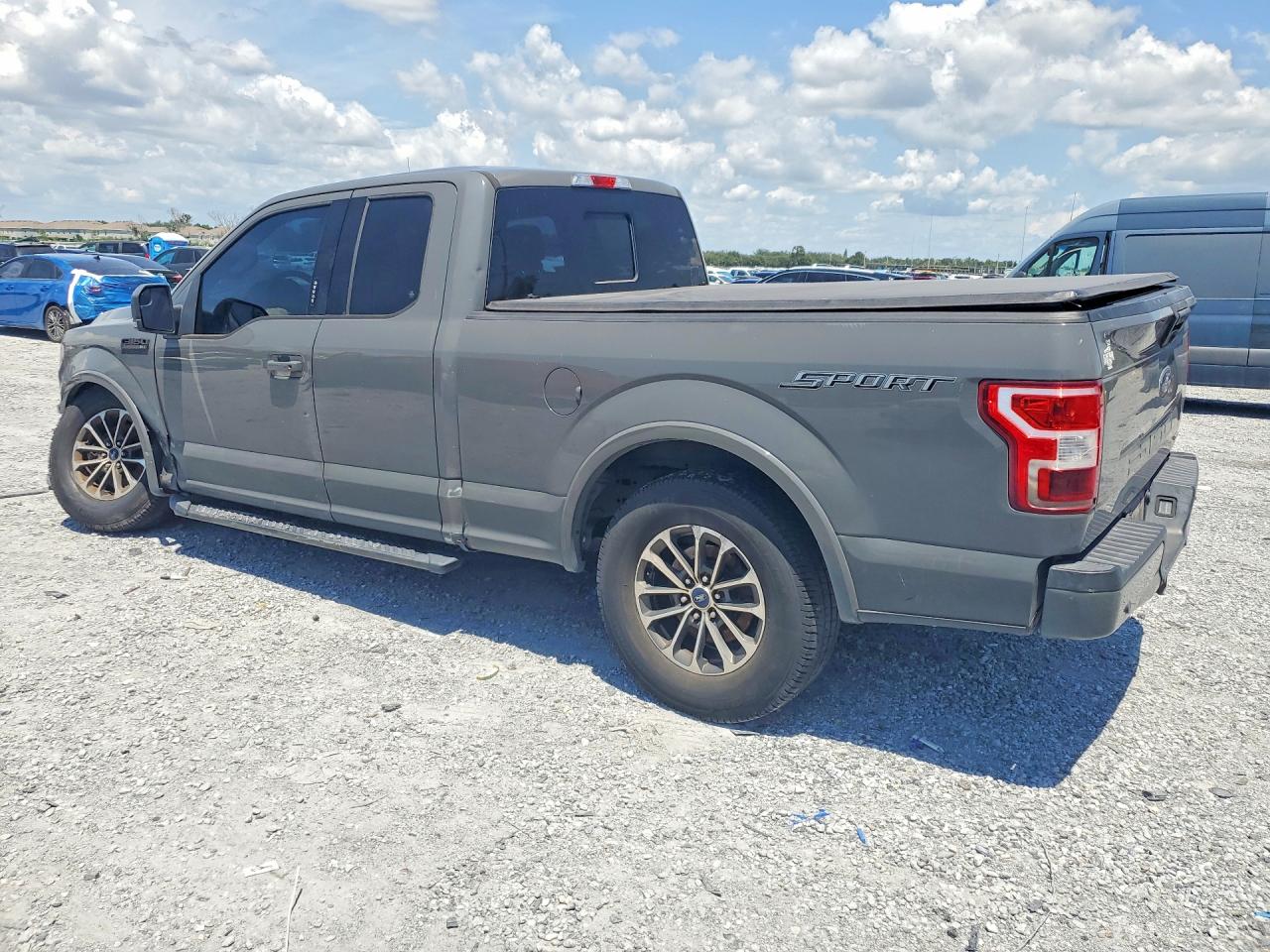2018 Ford F150 Super Cab Gray vin: 1FTEX1CP4JFB22536