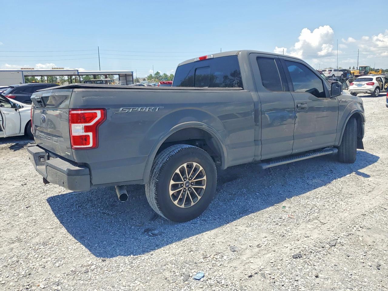 2018 Ford F150 Super Cab Gray vin: 1FTEX1CP4JFB22536