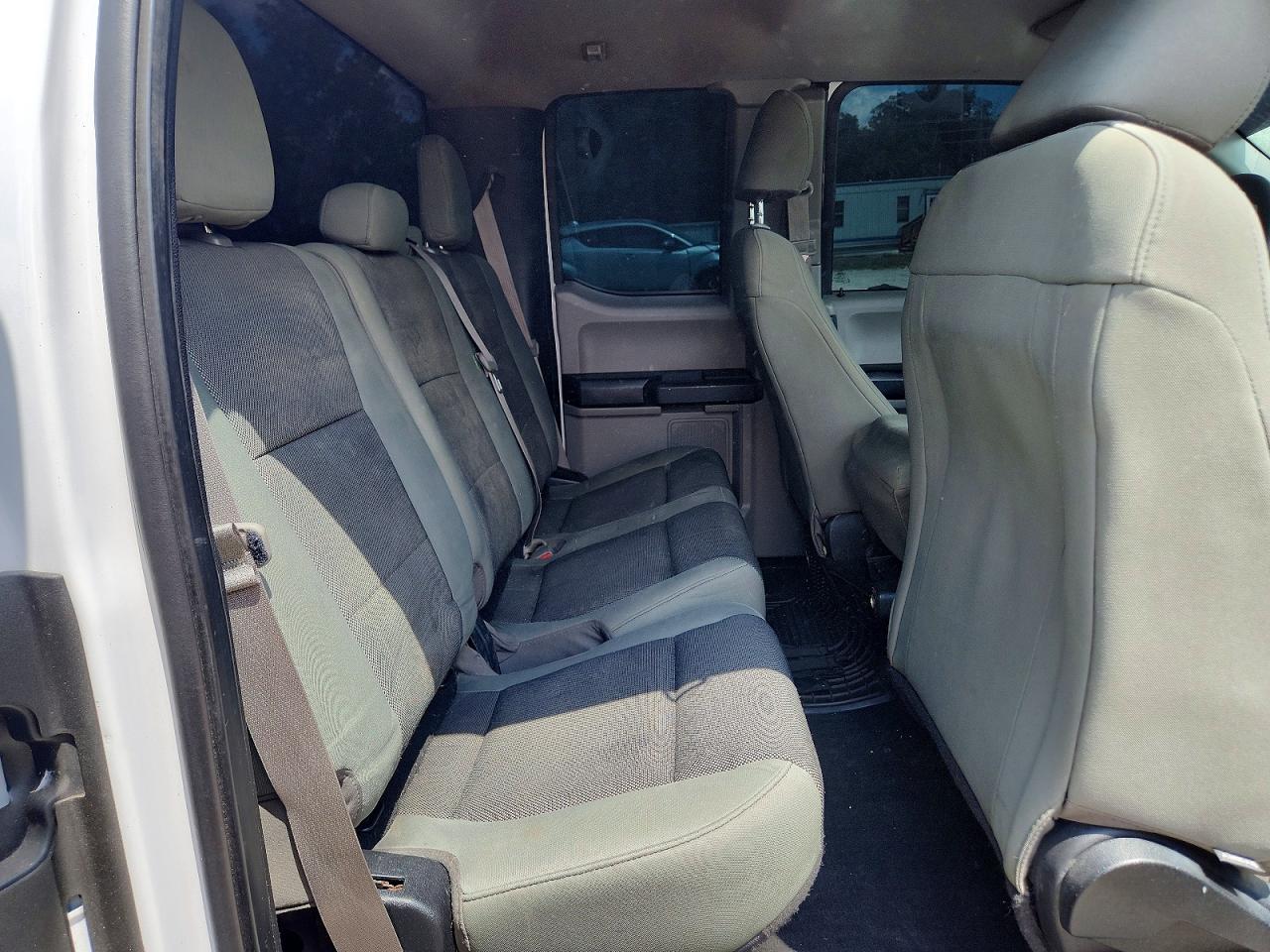 2015 Ford F150 Super Cab White vin: 1FTEX1CP6FFA67546