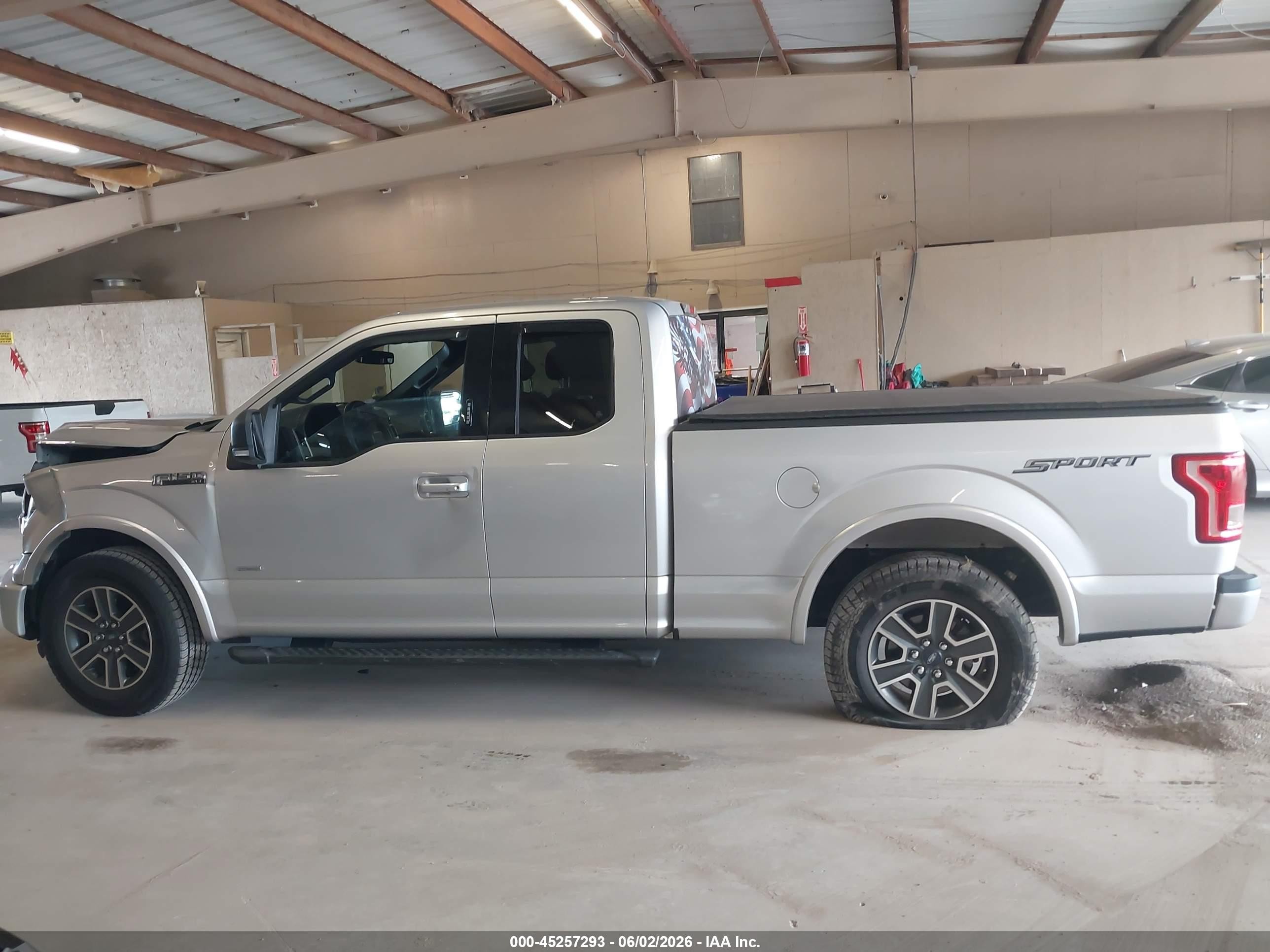 2015 Ford F-150 Xlt Silver vin: 1FTEX1CP6FKE13280