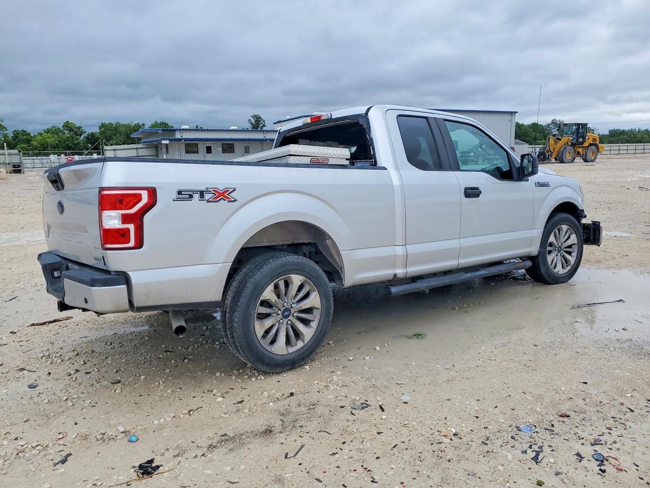 2018 Ford F150 Super Cab Silver vin: 1FTEX1CP6JKC50154