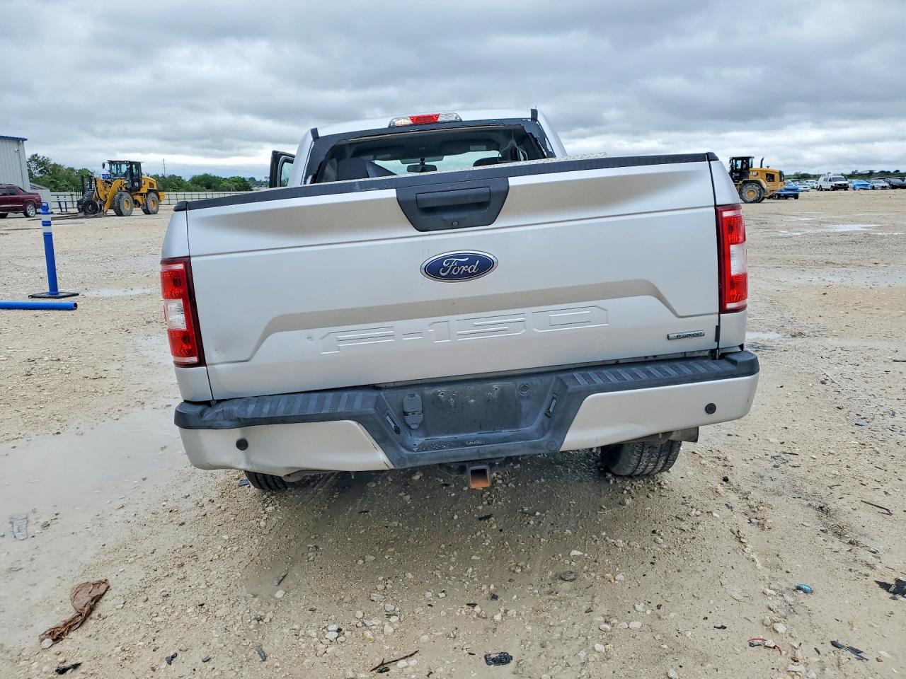 2018 Ford F150 Super Cab Silver vin: 1FTEX1CP6JKC50154