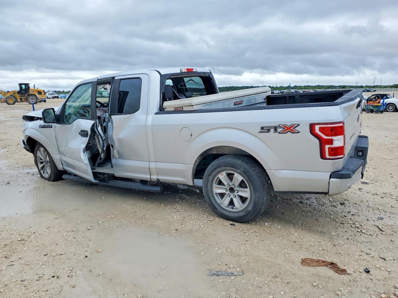 2018 Ford F150 Super Cab Silver vin: 1FTEX1CP6JKC50154