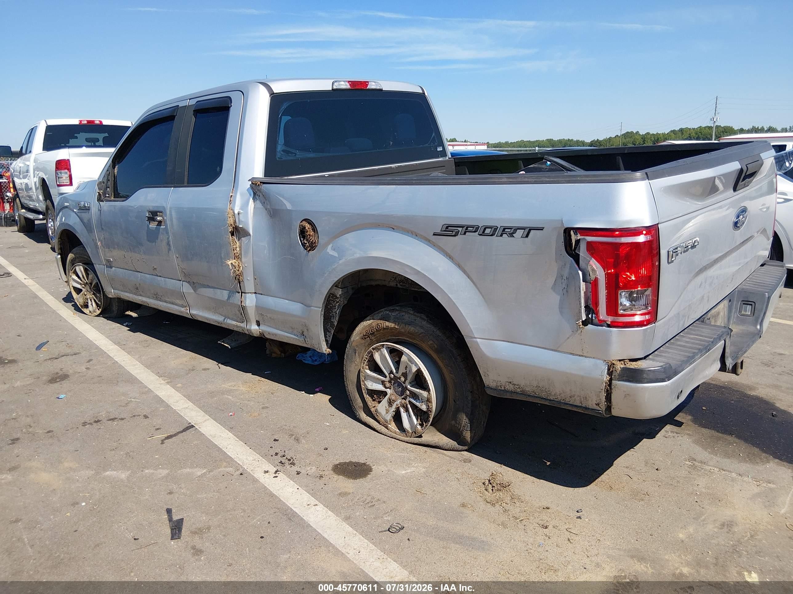2015 Ford F-150 Xl Серебряный vin: 1FTEX1CP7FFC22802