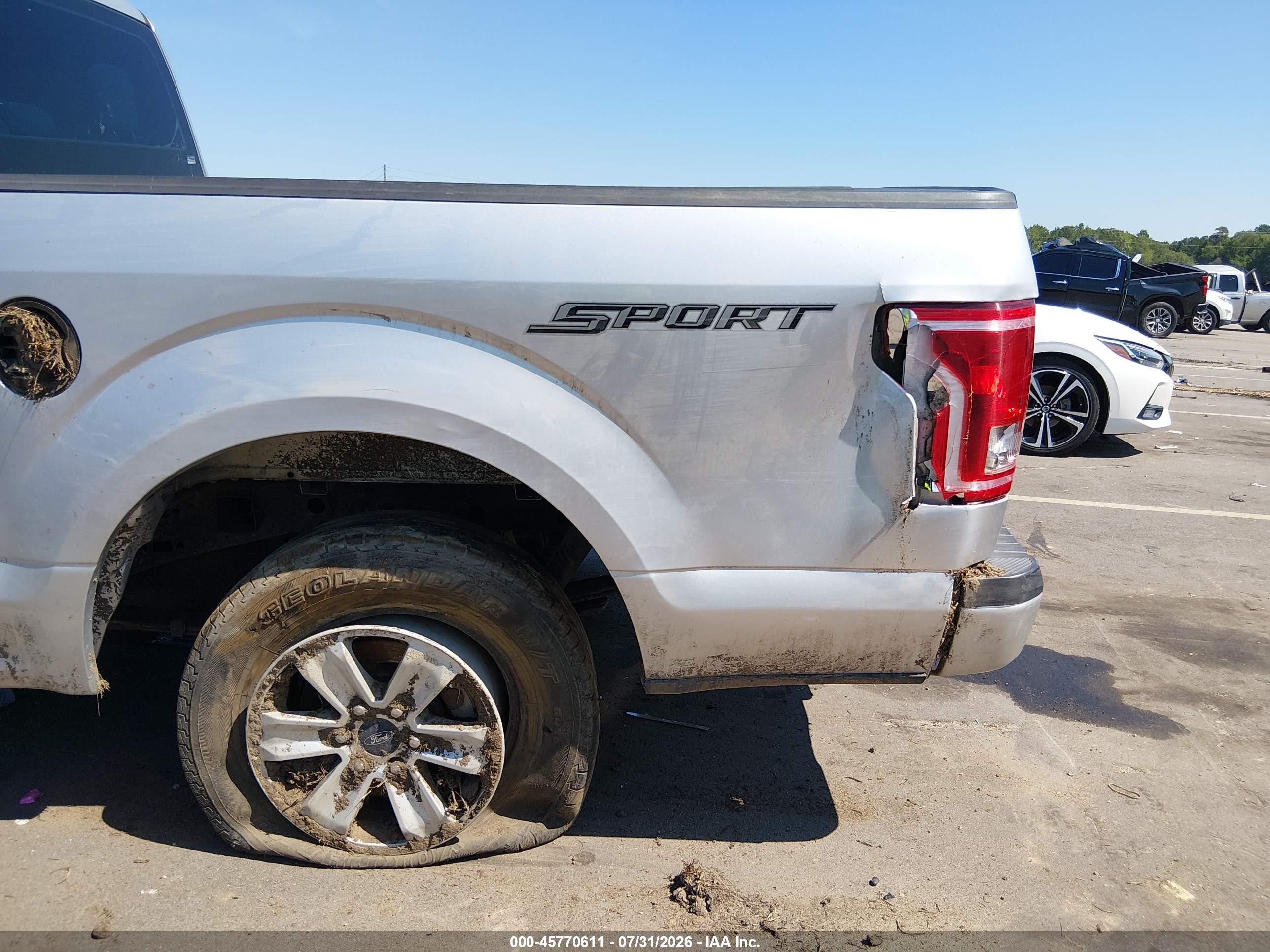 2015 Ford F-150 Xl Серебряный vin: 1FTEX1CP7FFC22802