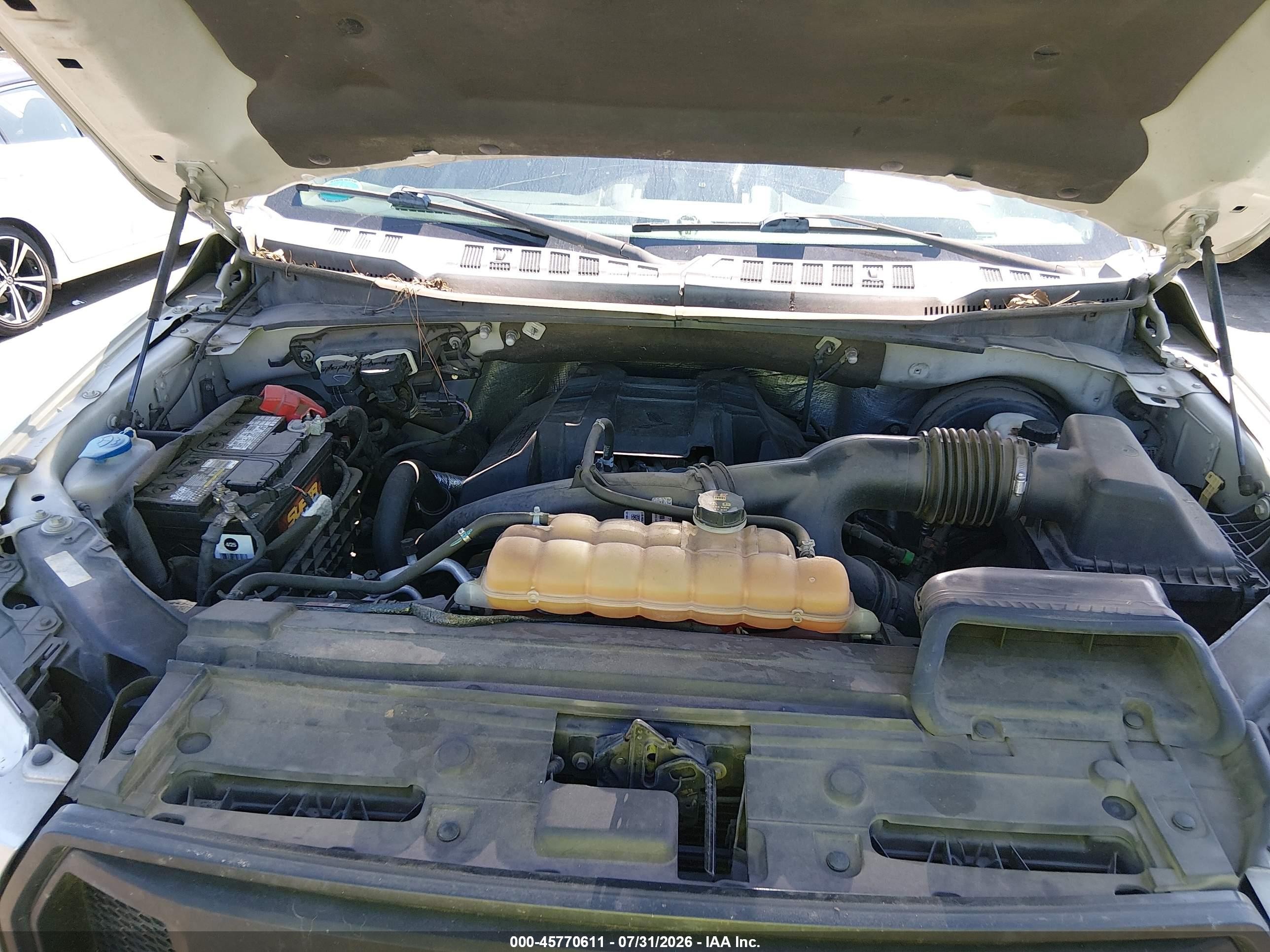 2015 Ford F-150 Xl Серебряный vin: 1FTEX1CP7FFC22802