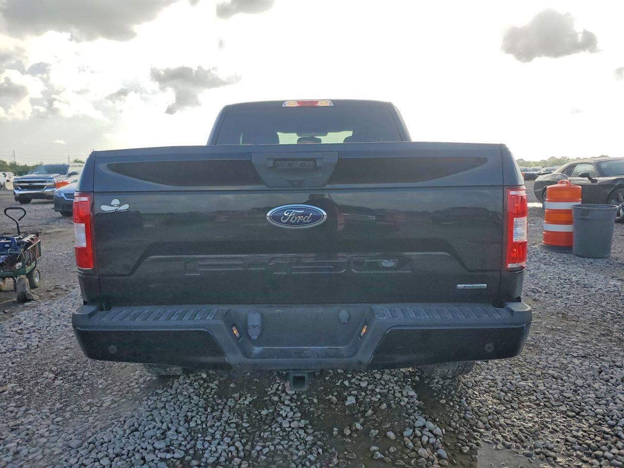 2018 Ford F150 Super Cab Black vin: 1FTEX1CP7JKD04271