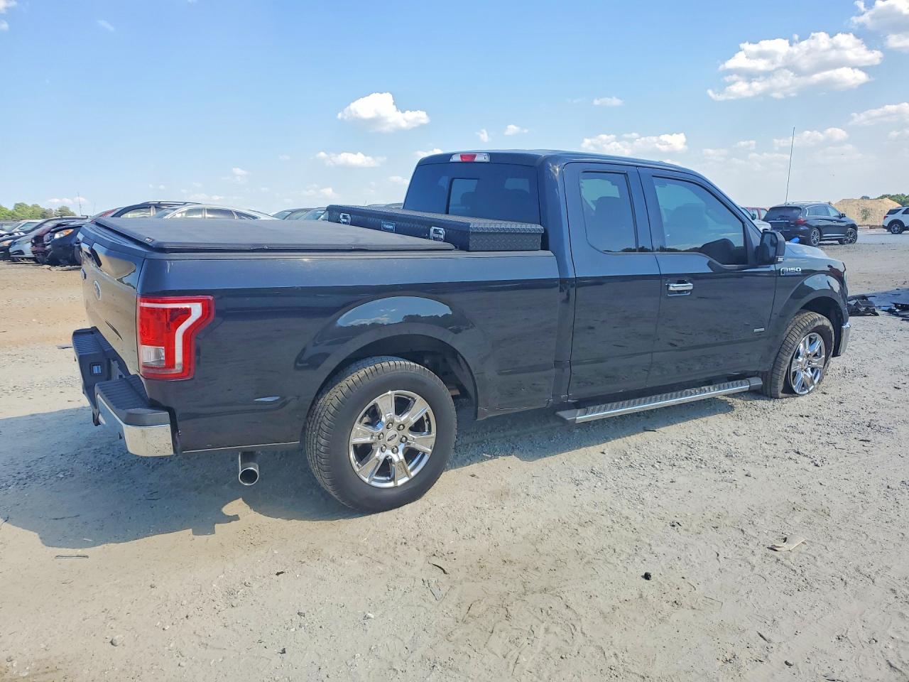 2015 Ford F150 Super Cab Black vin: 1FTEX1CP8FFC84516