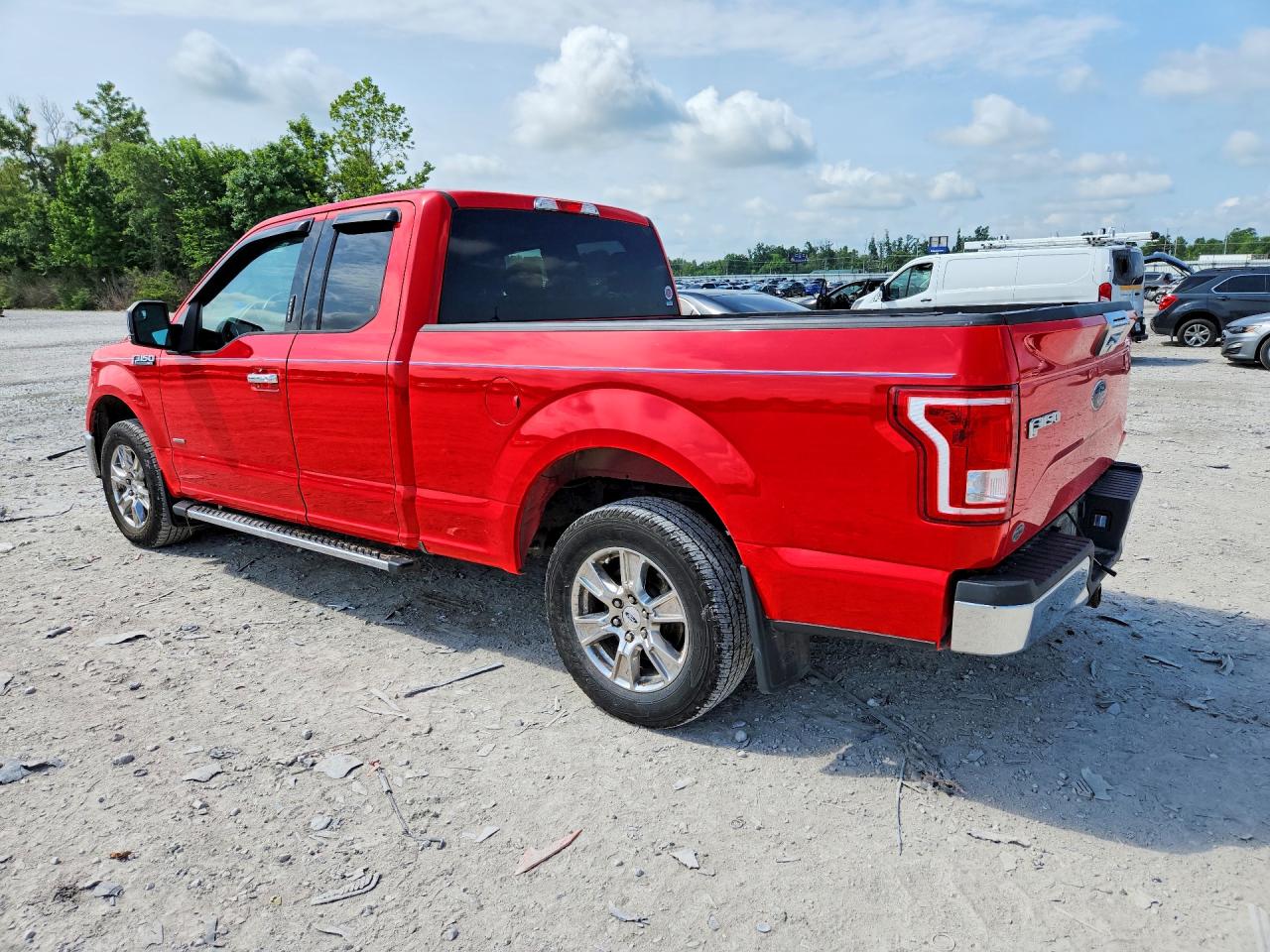 2015 Ford F150 Super Cab Красный vin: 1FTEX1CP8FKE01325