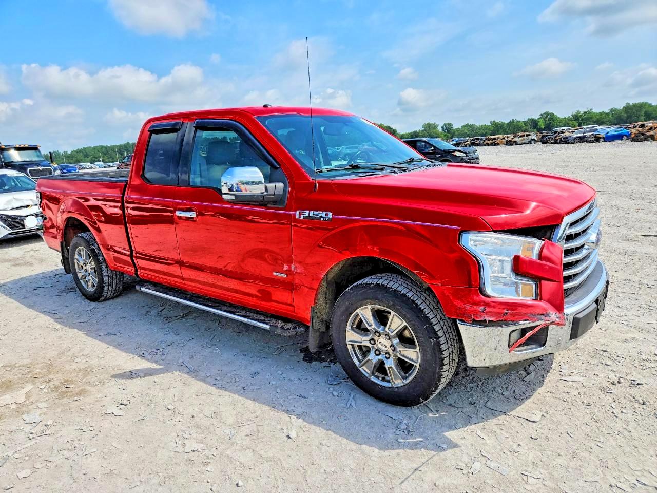 2015 Ford F150 Super Cab Красный vin: 1FTEX1CP8FKE01325