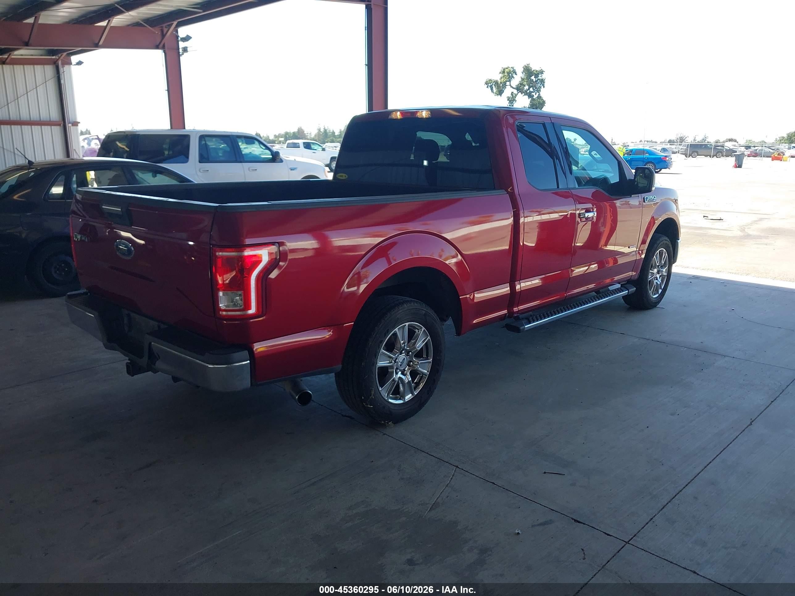 2015 Ford F-150 Xlt Red vin: 1FTEX1CP9FFA75723