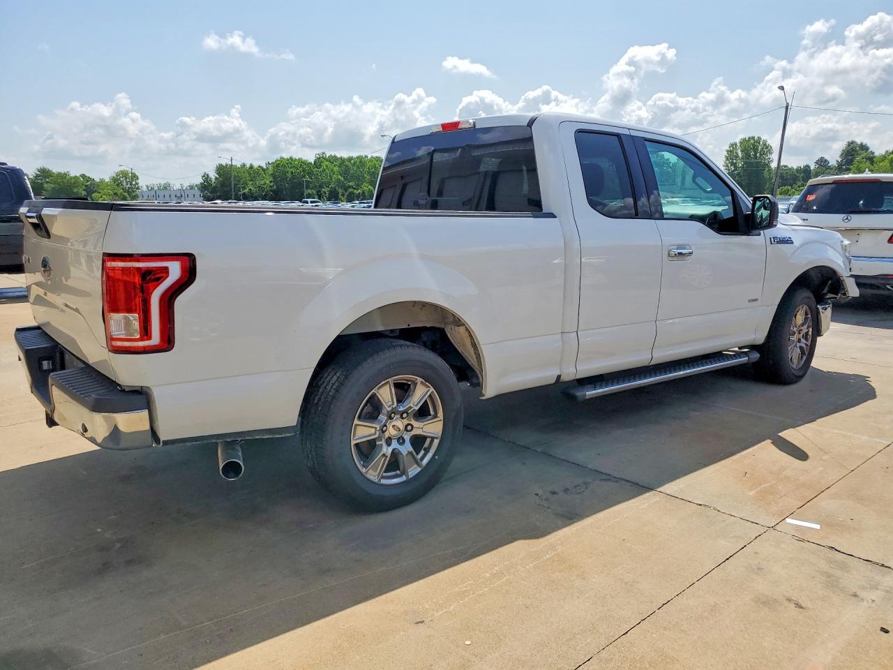 2015 Ford F150 Super Cab Белый vin: 1FTEX1CPXFFD01719