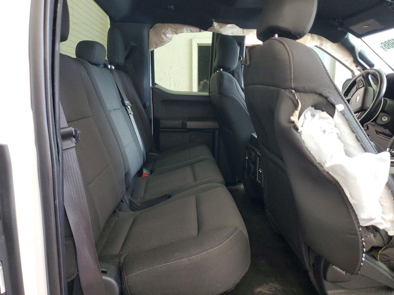 2015 Ford F150 Super Cab White vin: 1FTEX1CPXFKD53214