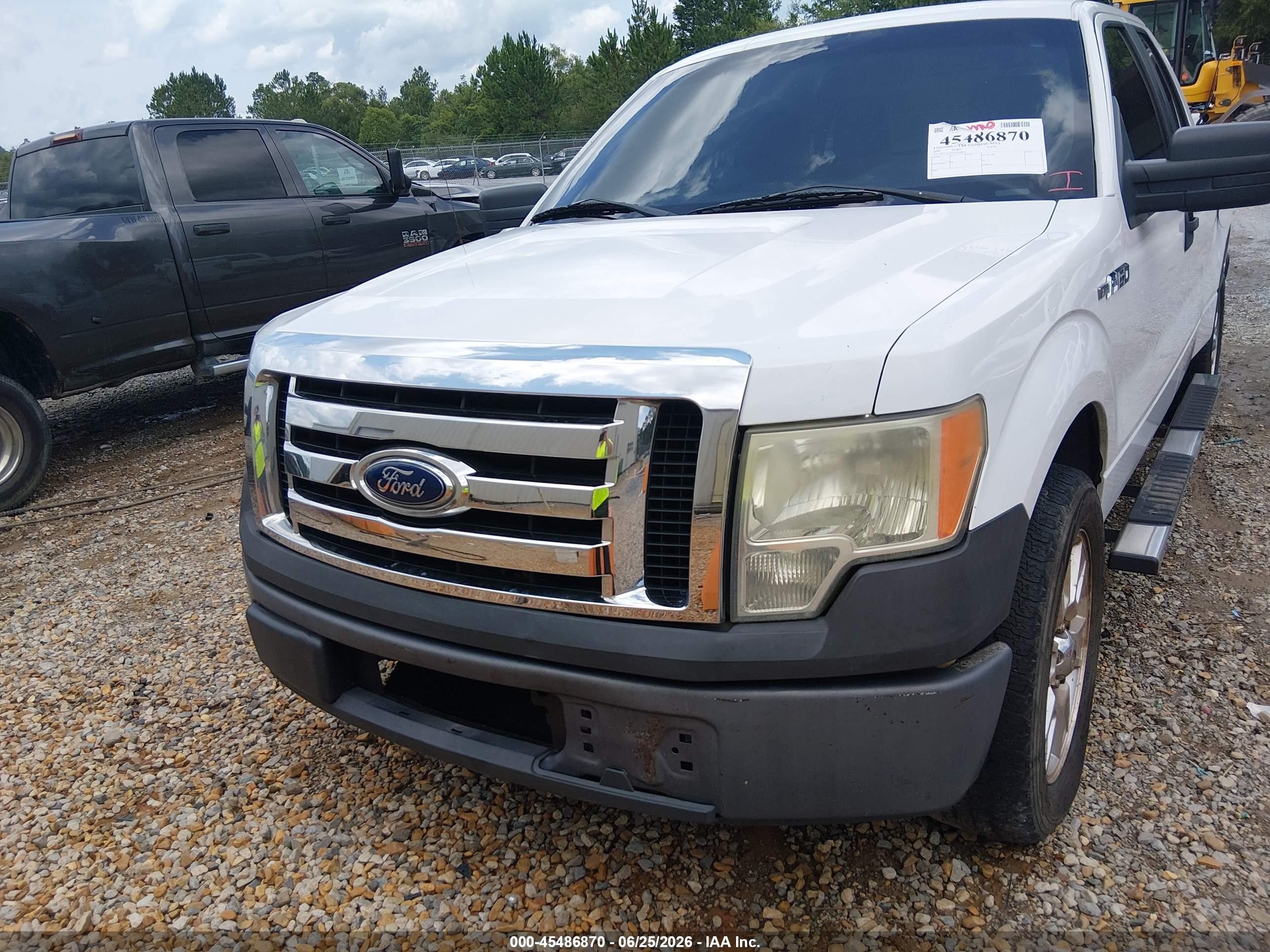 2010 Ford F-150 Stx/xl White vin: 1FTEX1CW1AFA06024