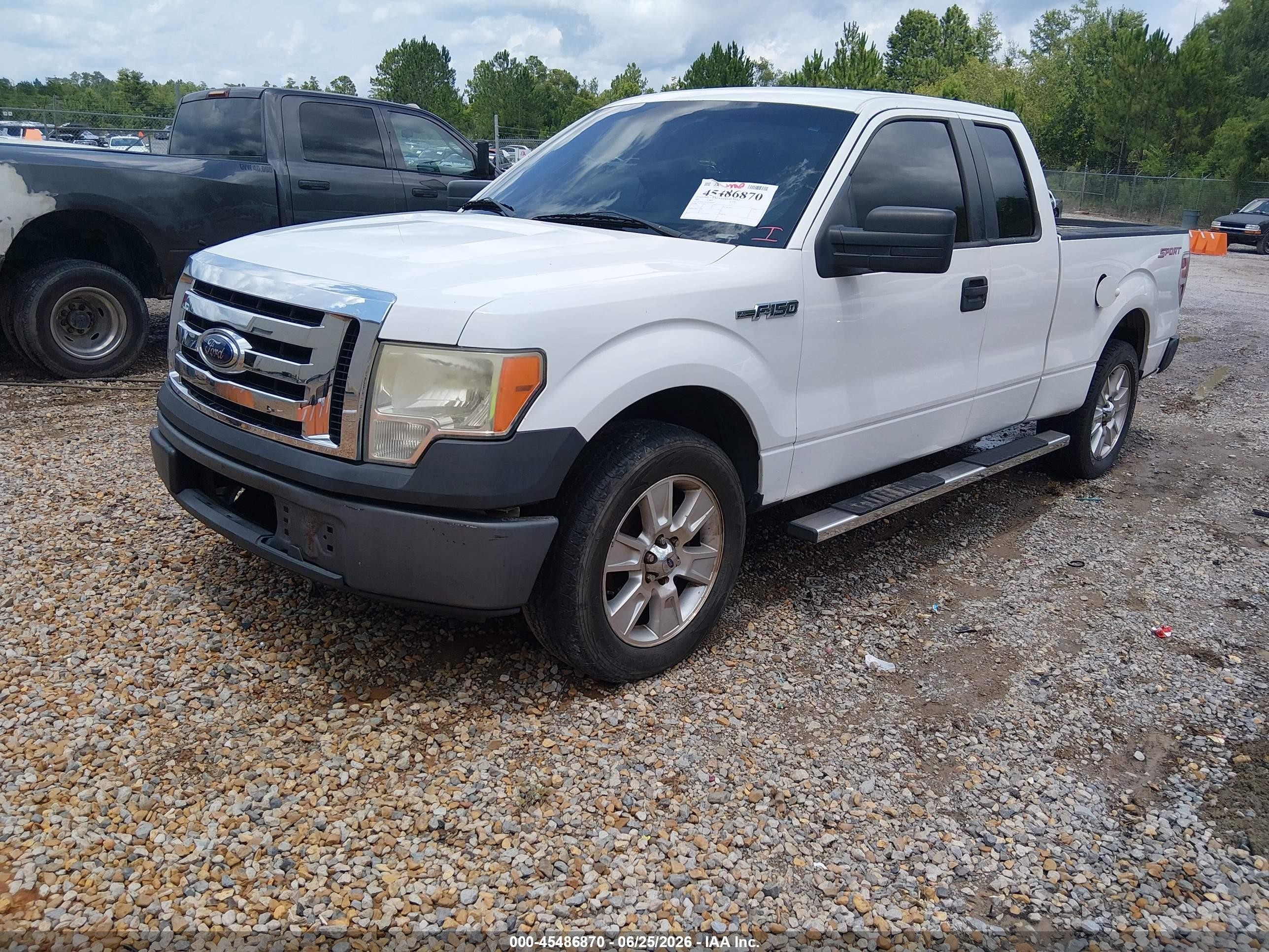 2010 Ford F-150 Stx/xl White vin: 1FTEX1CW1AFA06024