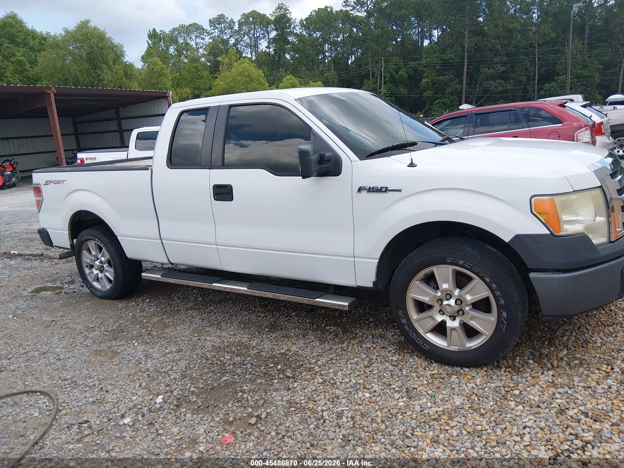 2010 Ford F-150 Stx/xl White vin: 1FTEX1CW1AFA06024