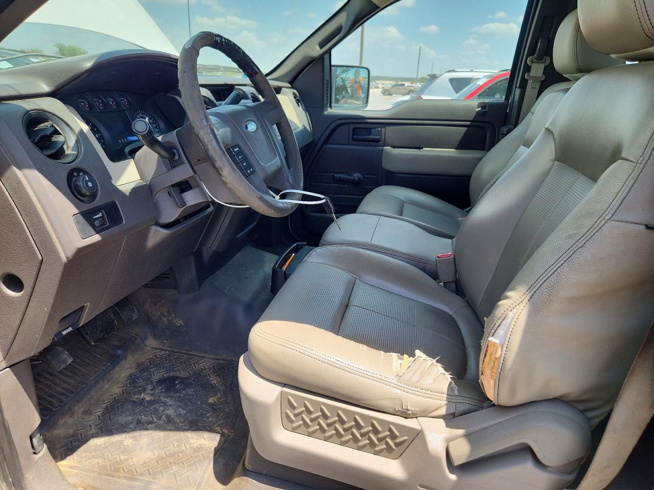 2010 Ford F150 Super Cab White vin: 1FTEX1CW2AFC63242