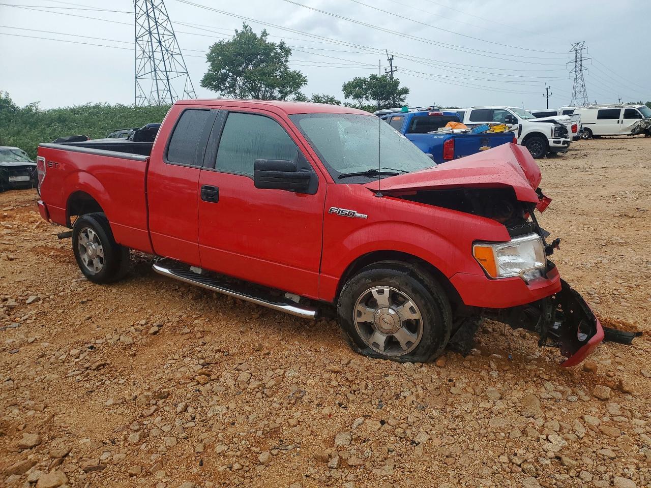 2010 Ford F150 Super Cab Red vin: 1FTEX1CW3AFB29596