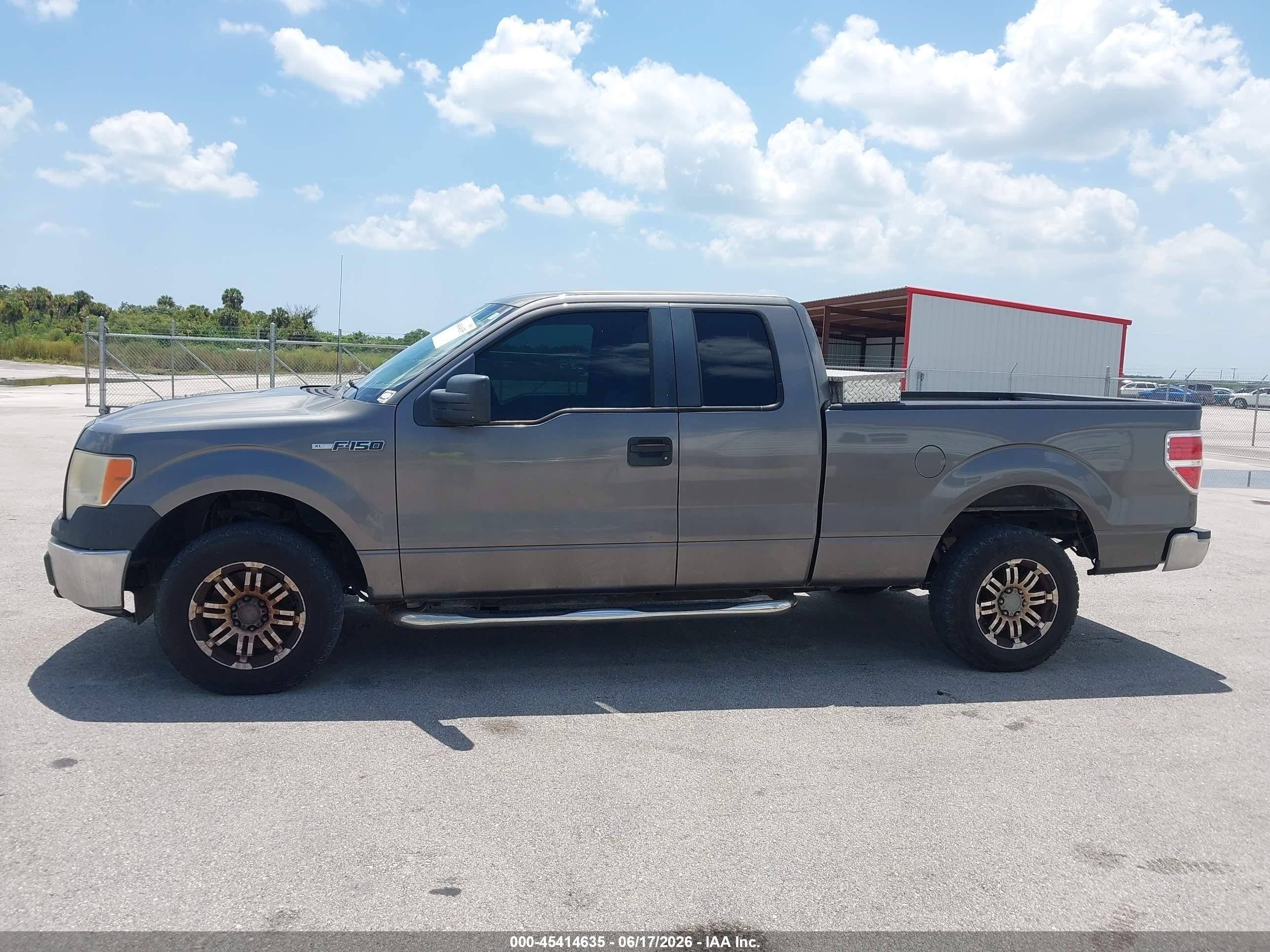 2010 Ford F-150 Xl Gray vin: 1FTEX1CW9AFA26487