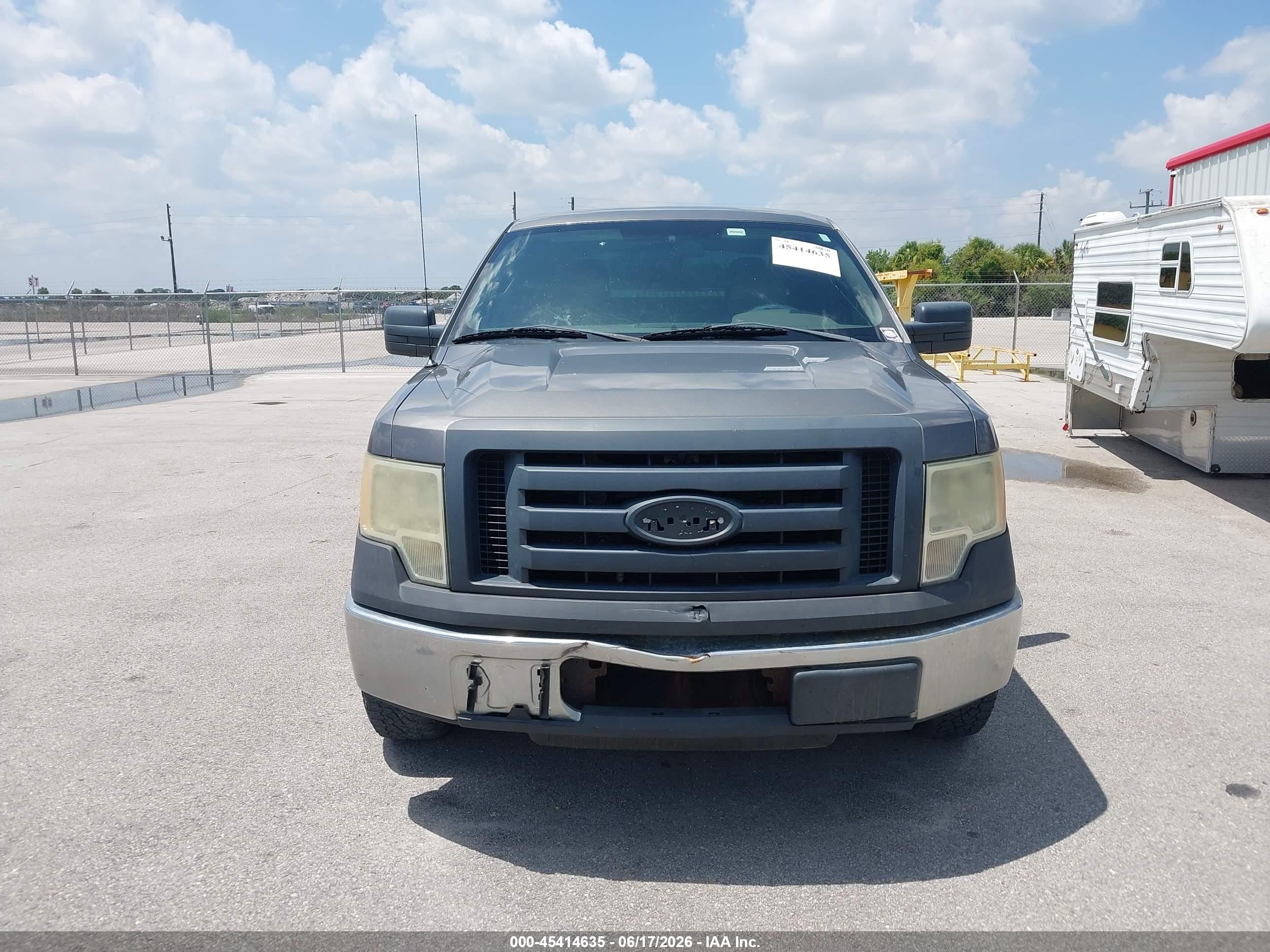 2010 Ford F-150 Xl Gray vin: 1FTEX1CW9AFA26487