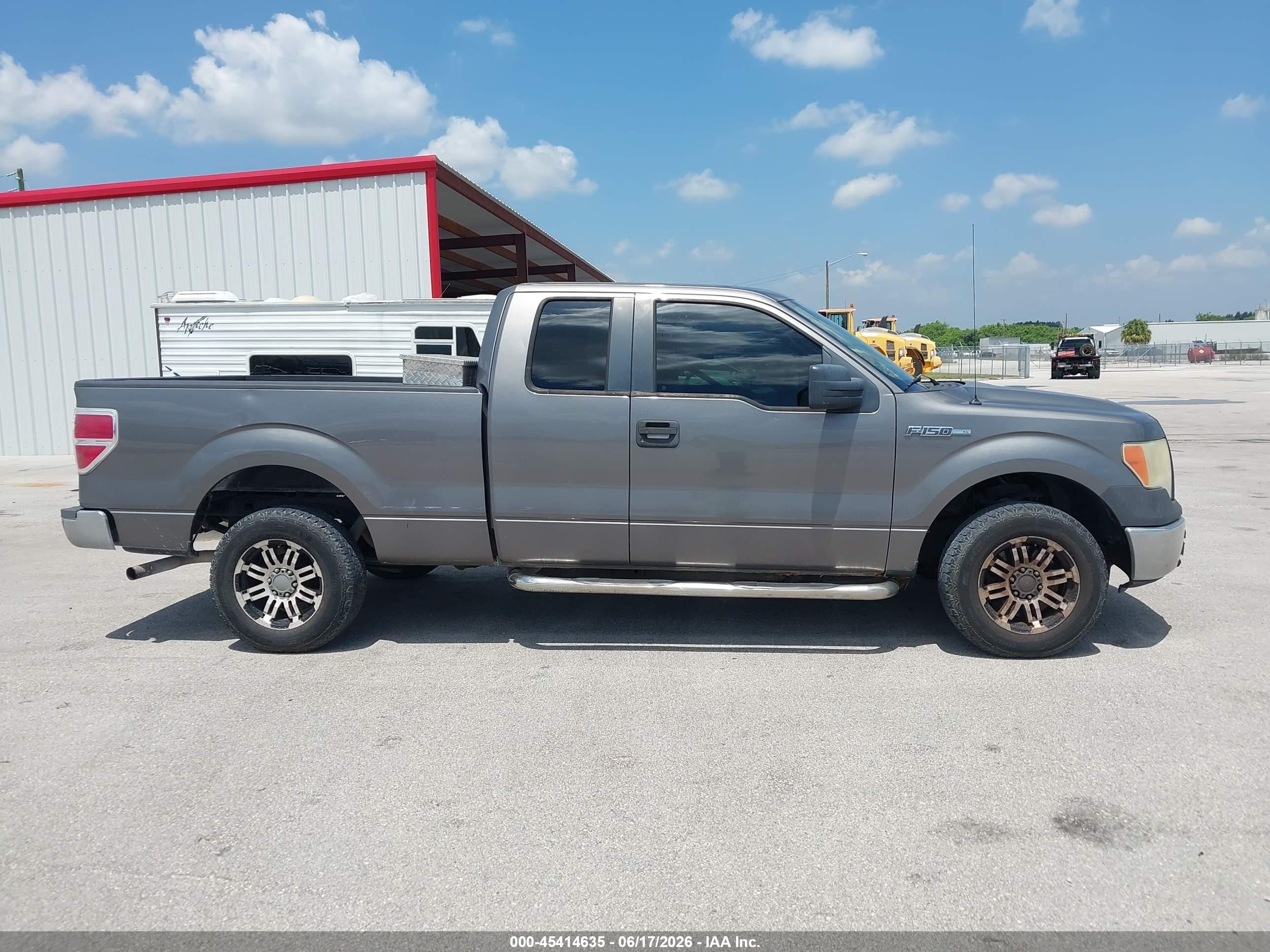 2010 Ford F-150 Xl Gray vin: 1FTEX1CW9AFA26487