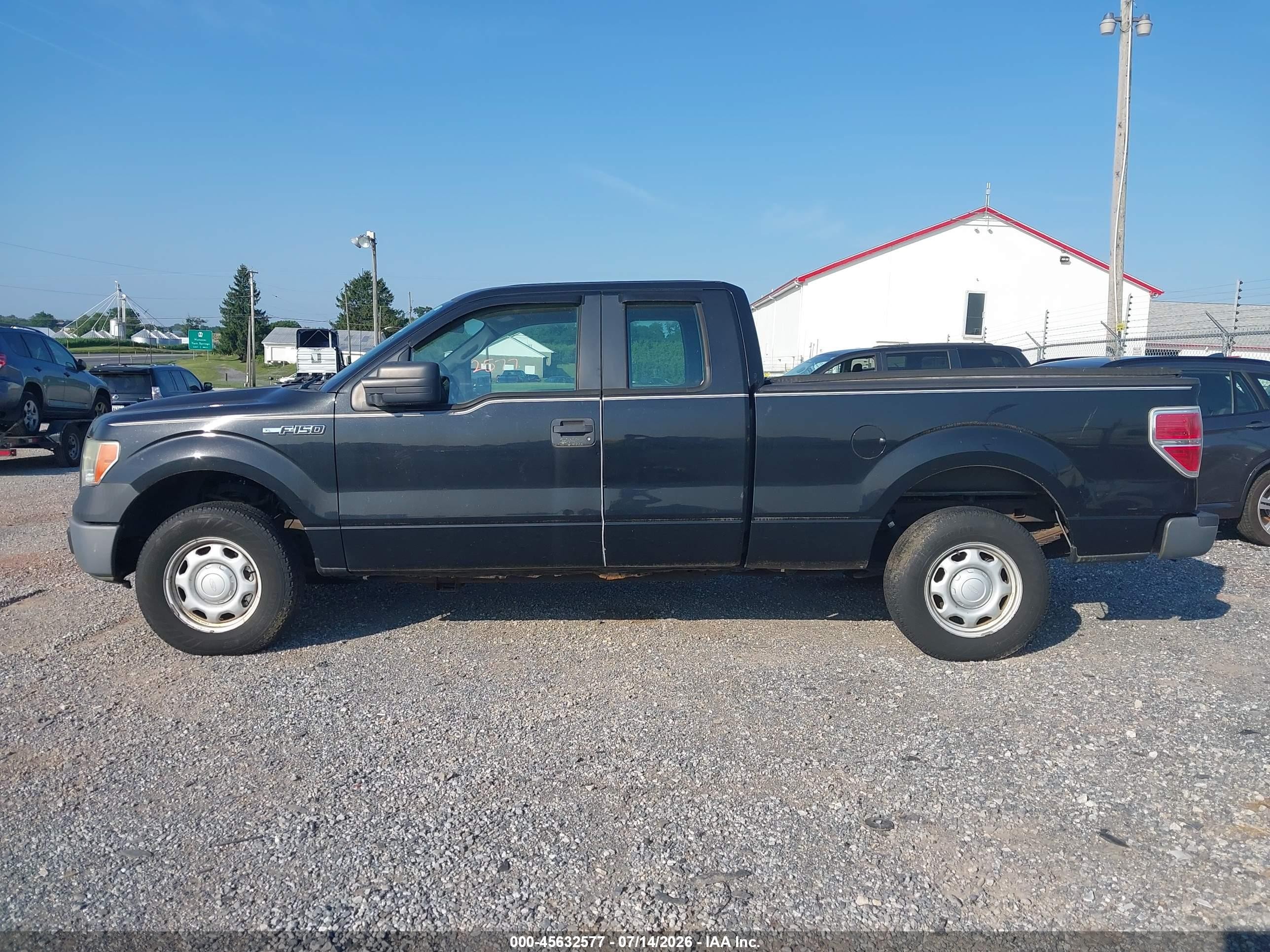 2010 Ford F-150 Xl Black vin: 1FTEX1CWXAFC80404